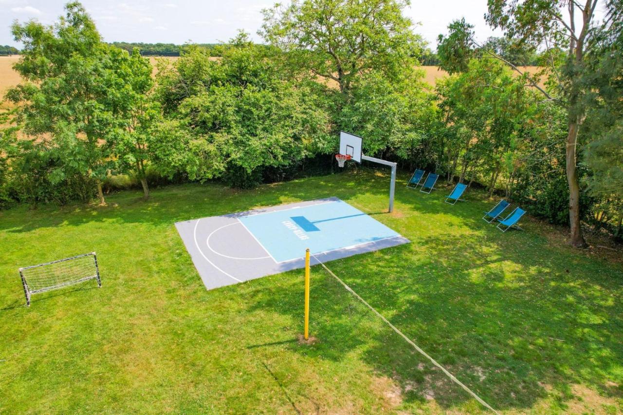 Crazy Villa Champs Corons 61 - Interior Heated Pool - 2H From Paris - 30P Les Menus Esterno foto
